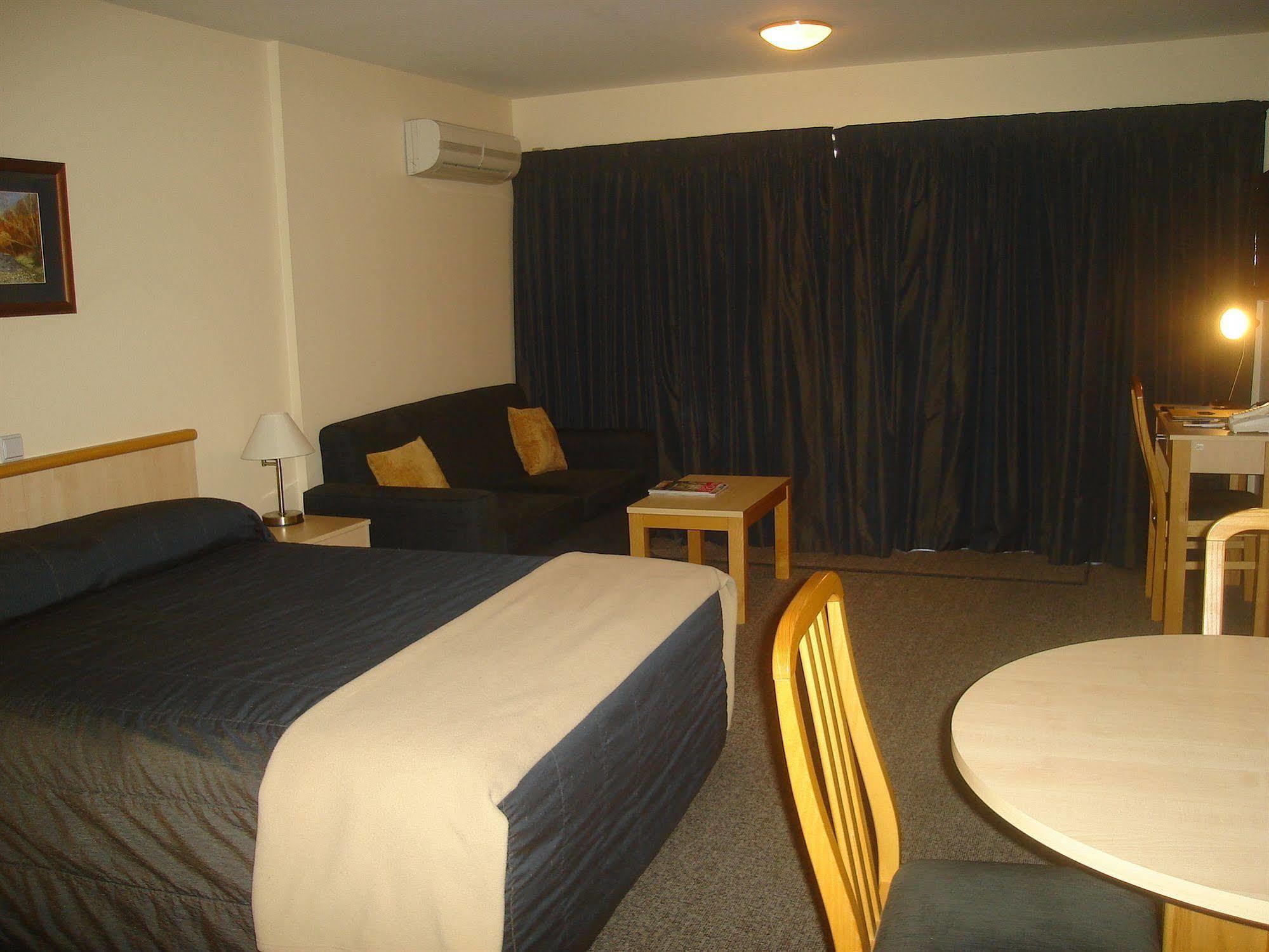 Asure Central Gold Motel Кромуел Екстериор снимка