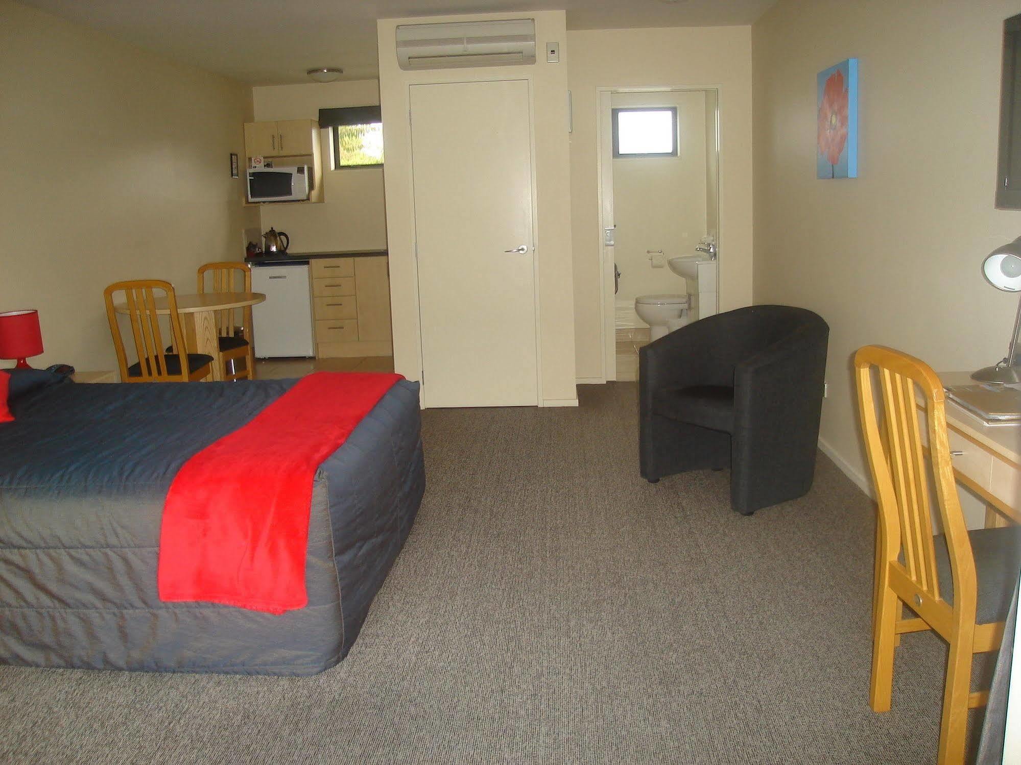 Asure Central Gold Motel Кромуел Екстериор снимка