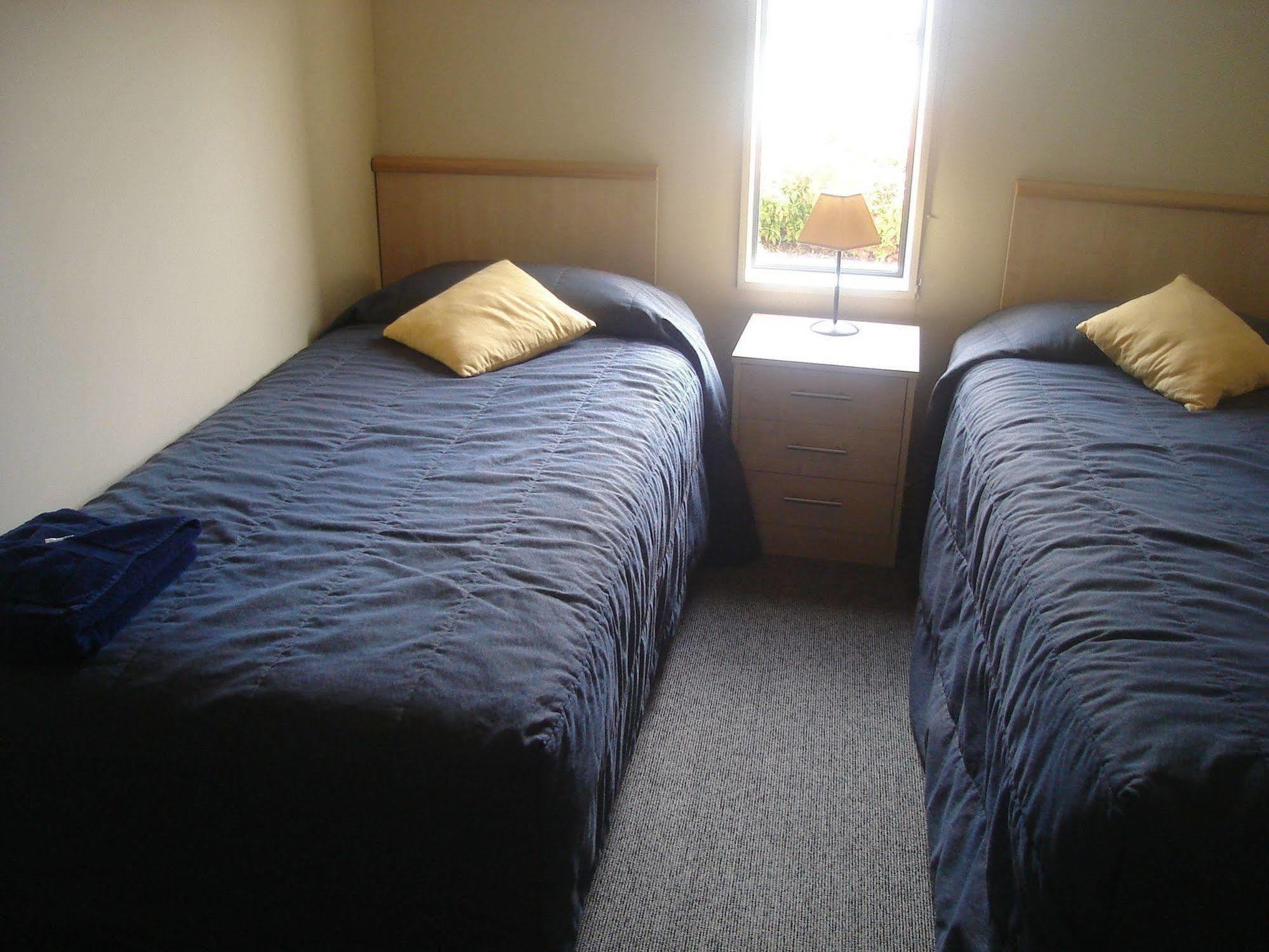 Asure Central Gold Motel Кромуел Екстериор снимка